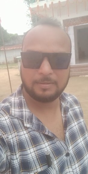 Shashi Tiwari Tiwari