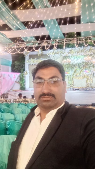 संतोष चौरसिया सांसद प्रतिनिधि