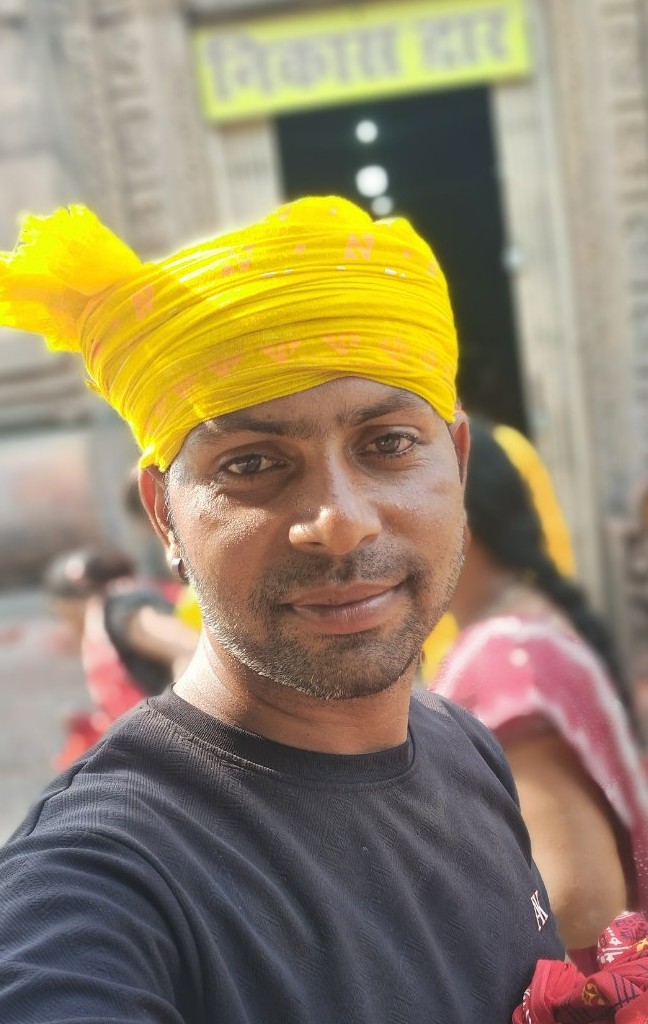 Singer Ravishankar Barbadi