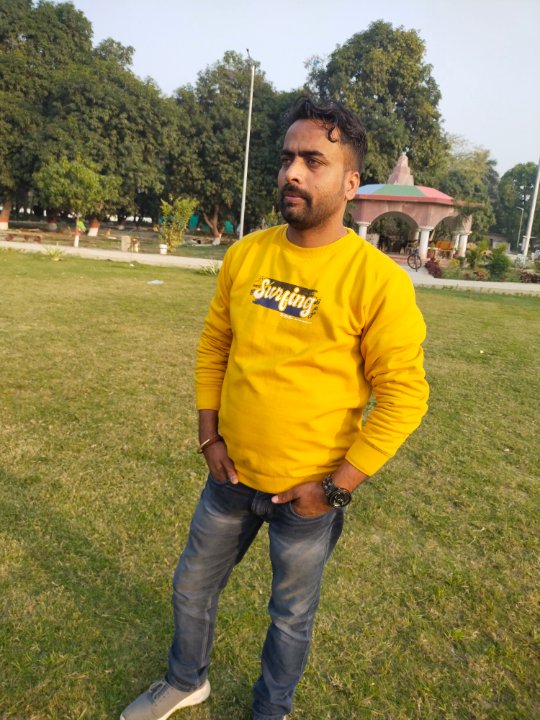 Journalist नरेंद्र त्रिपाठी