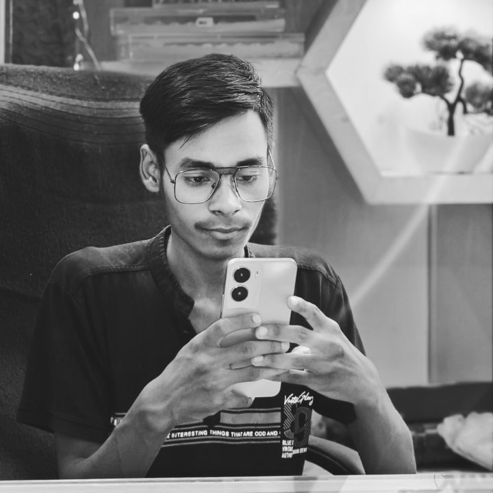 Akhil Maurya Press