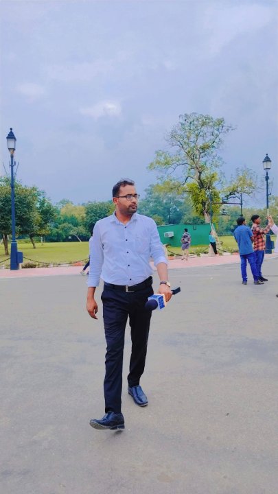 Journalist Ahesam Malik