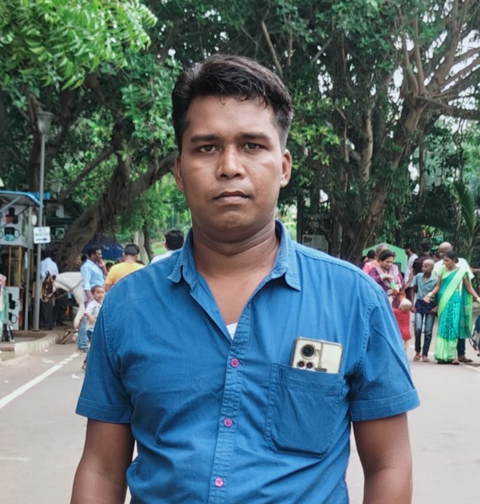 लुकेश बारीक़ 