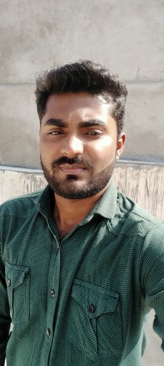 Journalist Manikant Gareri