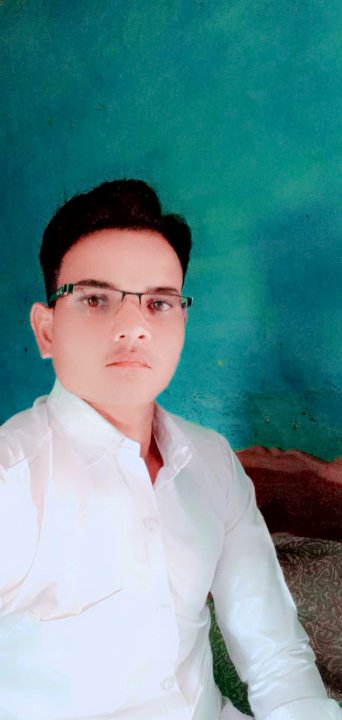 𝐴𝑘𝑎𝑠ℎ 𝐾𝑢𝑙𝑎𝑠𝑡𝑒