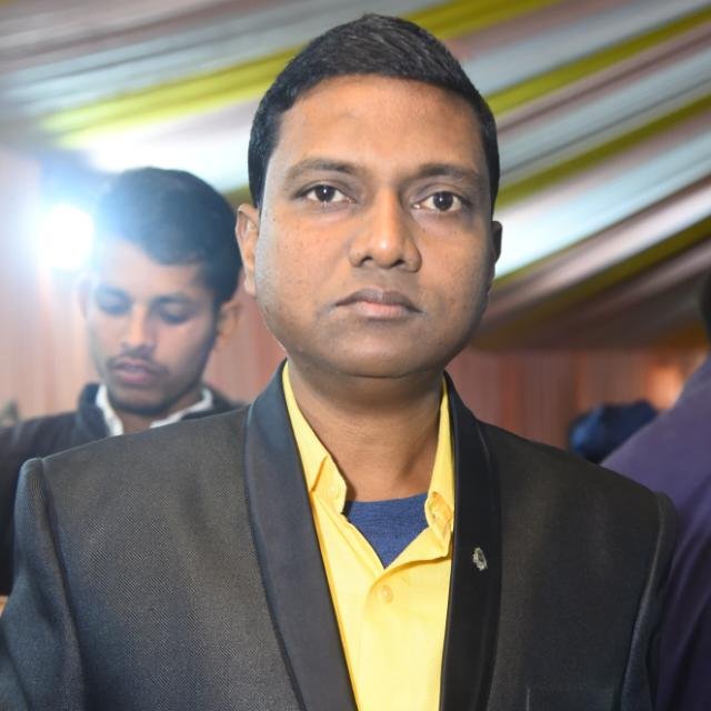 विकाश कुमार केशरी