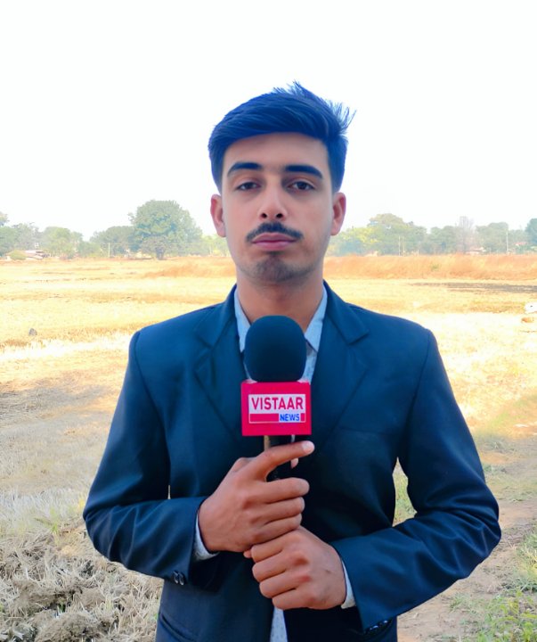 Patrakar Deepak Singh Gaharwar