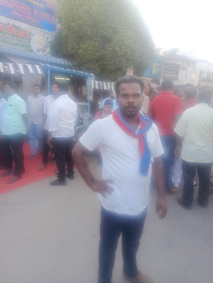 விஜய் மாணிக்கம்