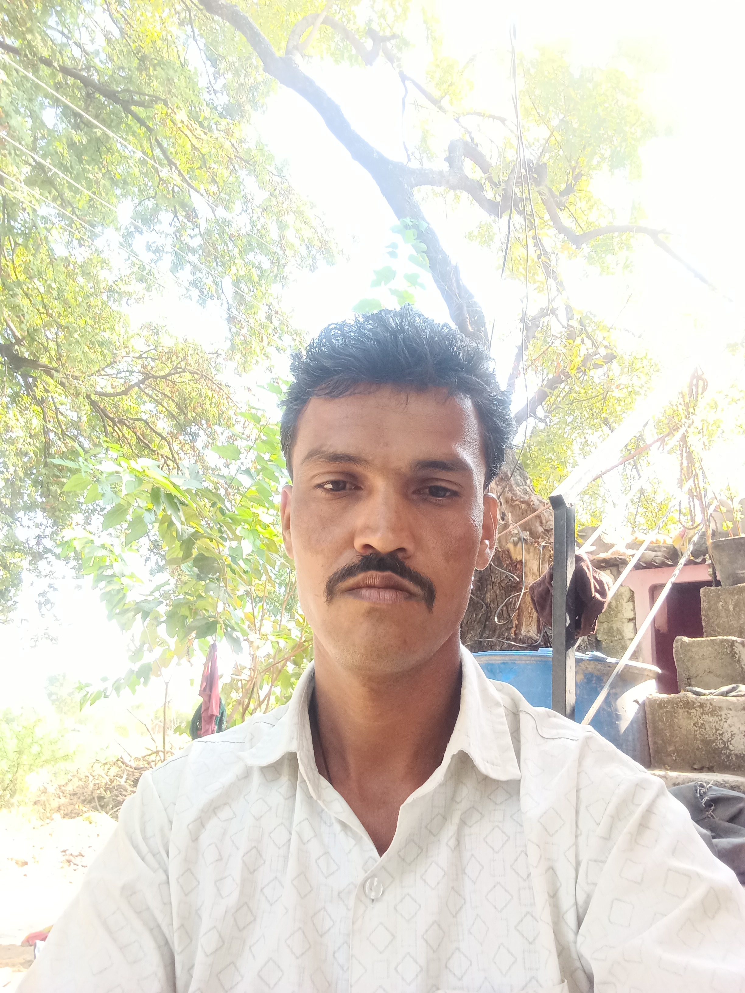 योगेश सुरेश चंद्रे 