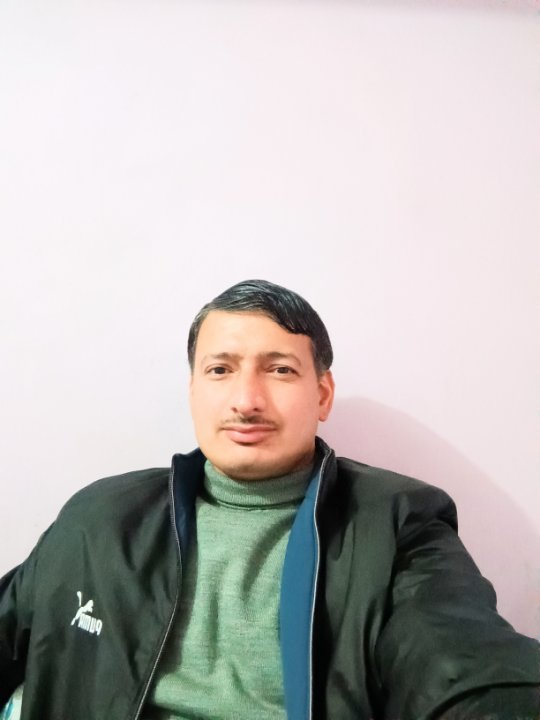 पवन नेगी