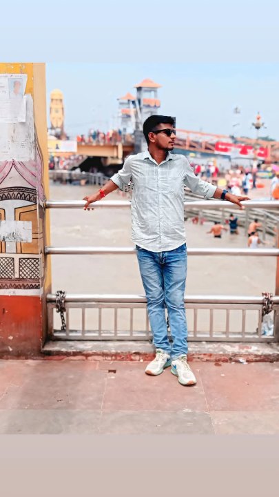 विकास शुक्ला प्रयागराज