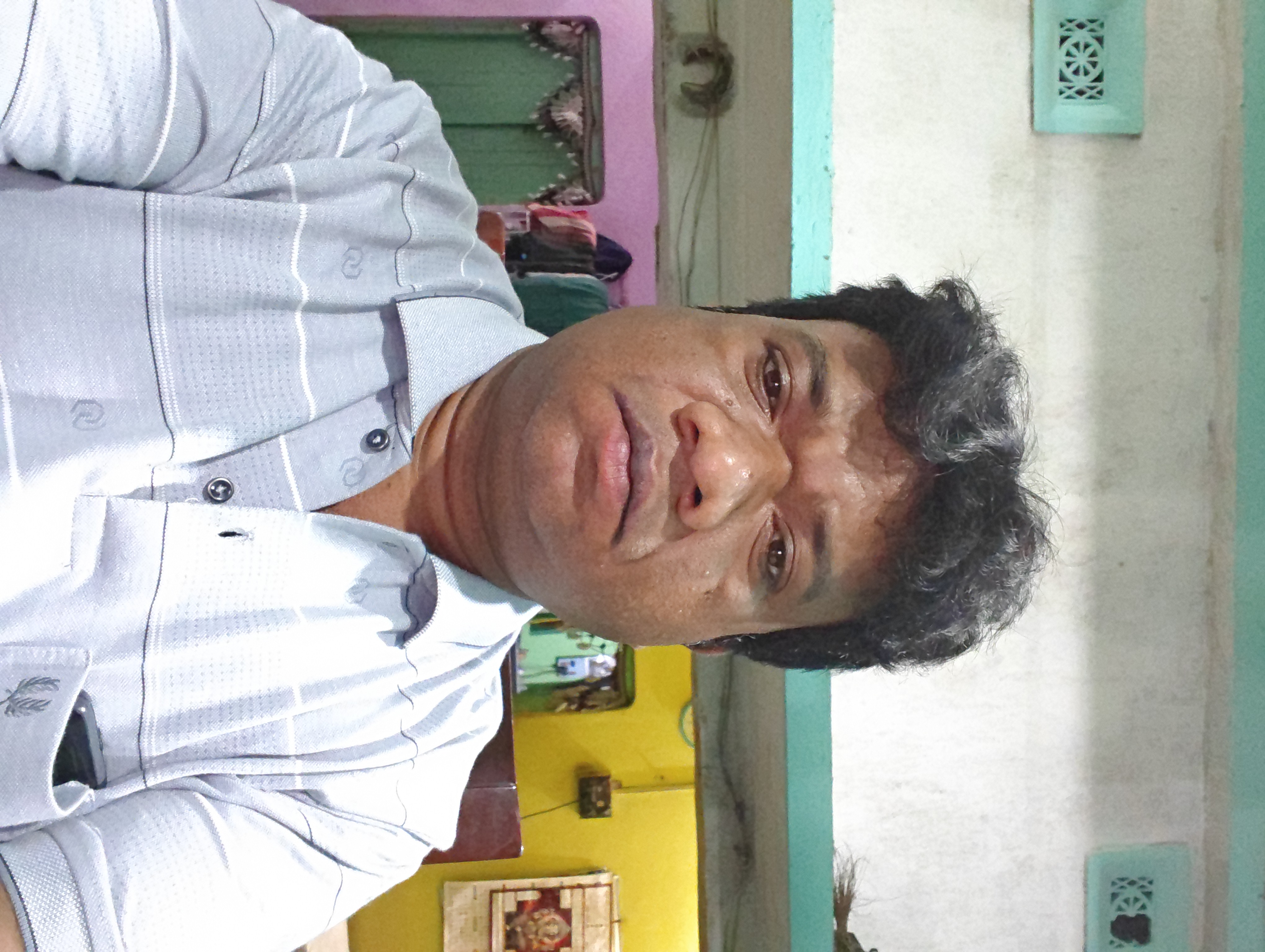 সাংবাদিক