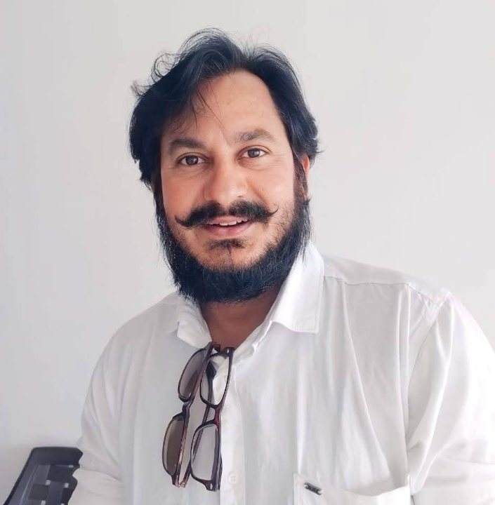 मुकेश कुमार आर. पंड्या