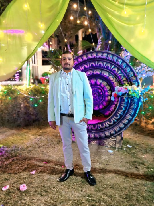 Vikash Shukla