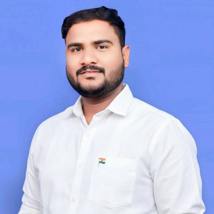 अक्षय दिनकर गाडे 