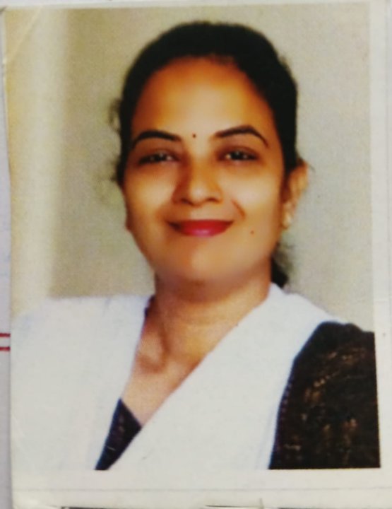 Pallavi Patil, निवासी संपादक