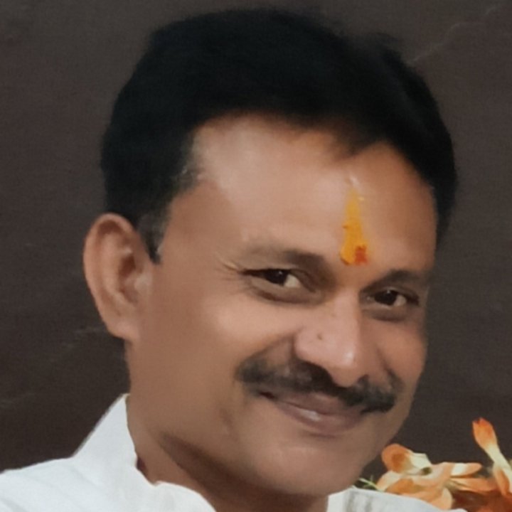 आनंद श्रीवास्तव