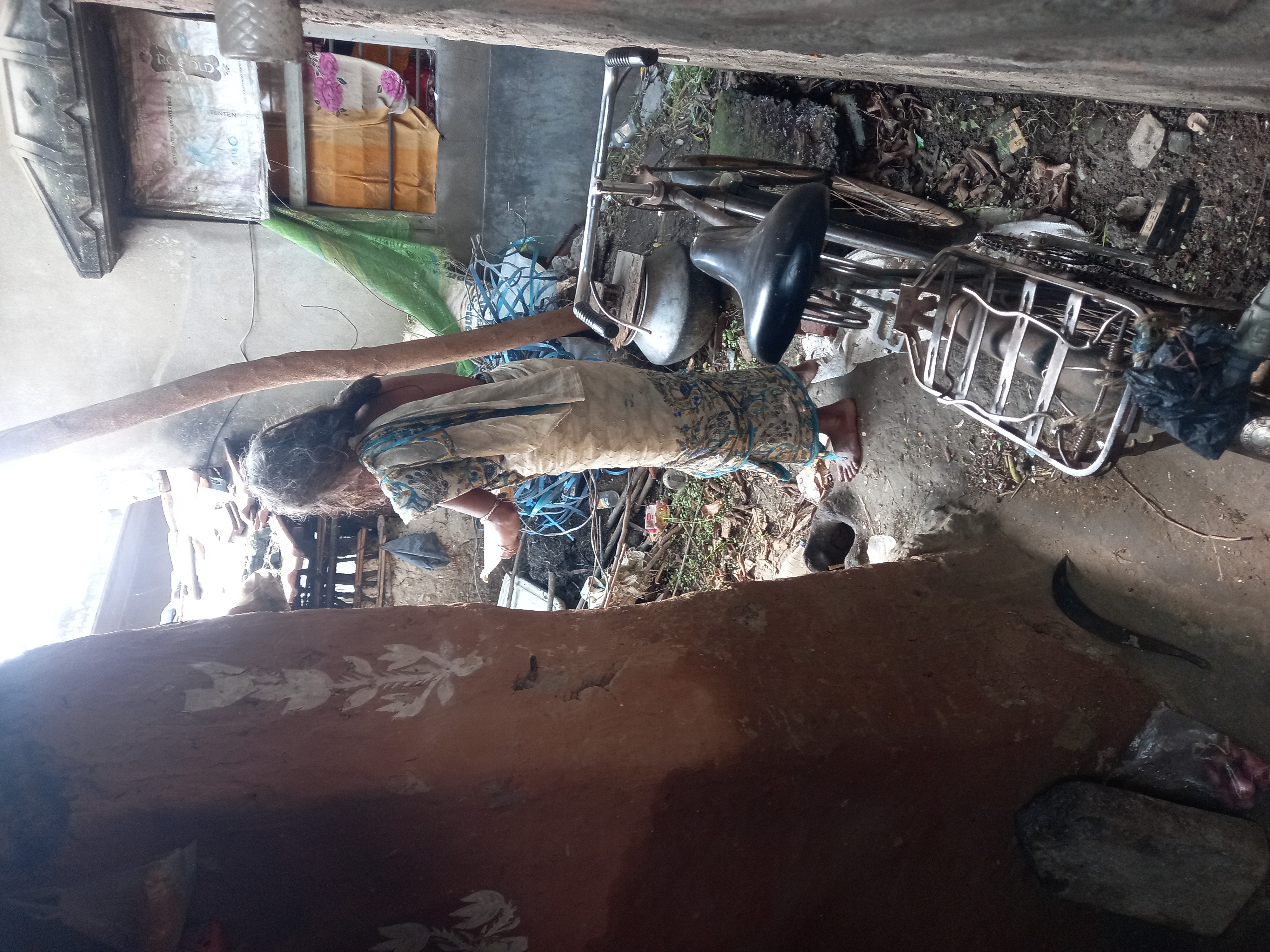 তাপুসি  মাঝি
