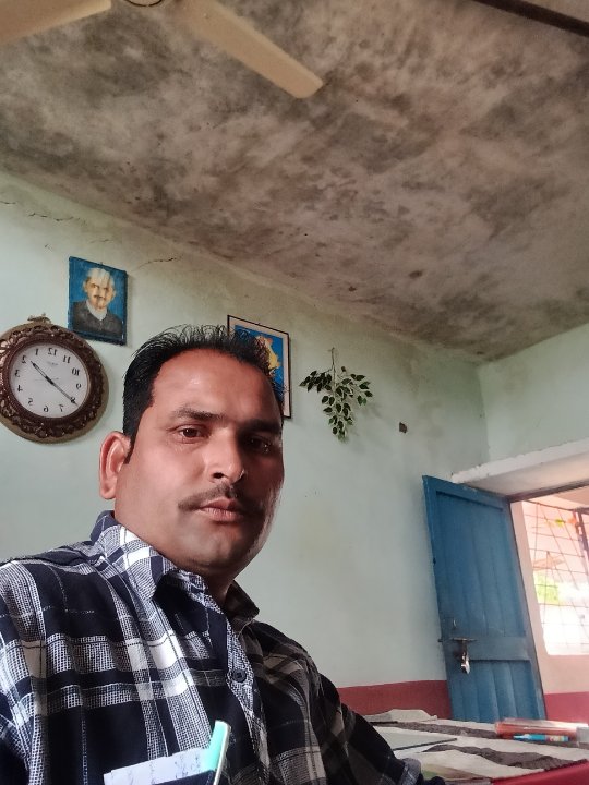 राजेश ठाकुर 