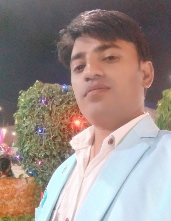 डॉ संजीव मौर्या शादीपुर 
