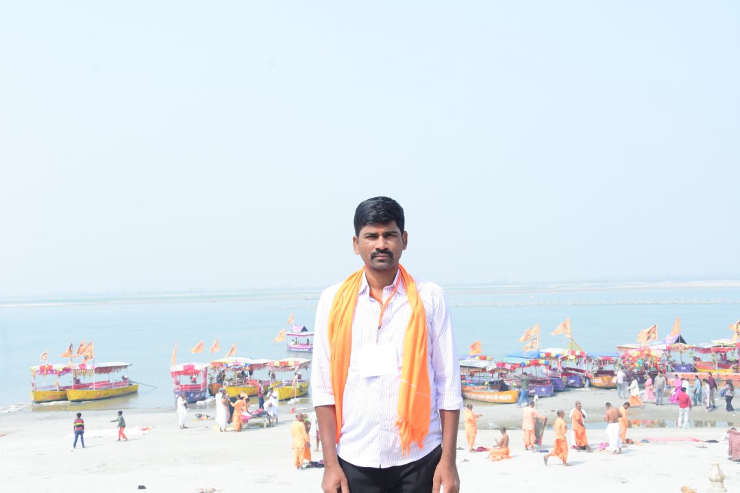 Limbya Naik j