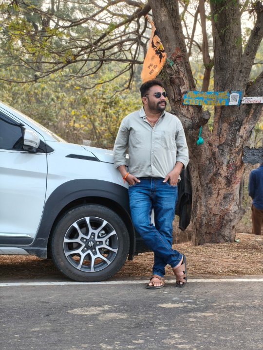 పవన్ చారి