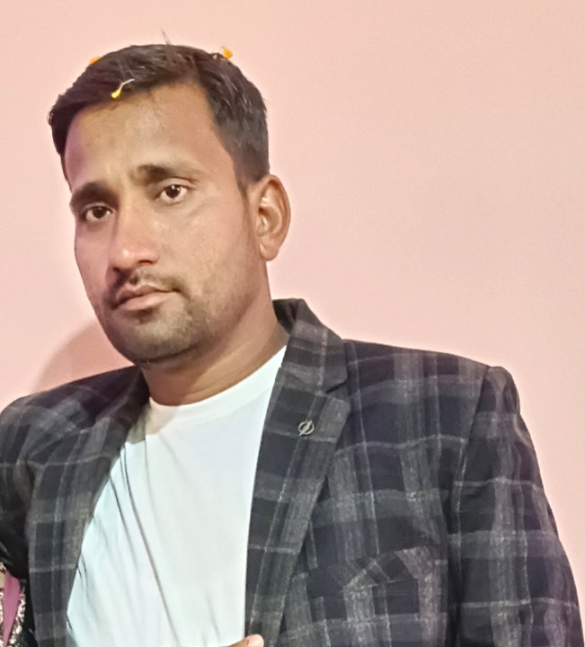 नितेश शुक्ला