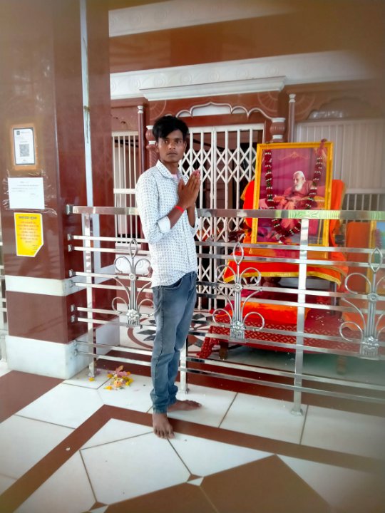 Ashish Kingofbihar सोशल मीडिया