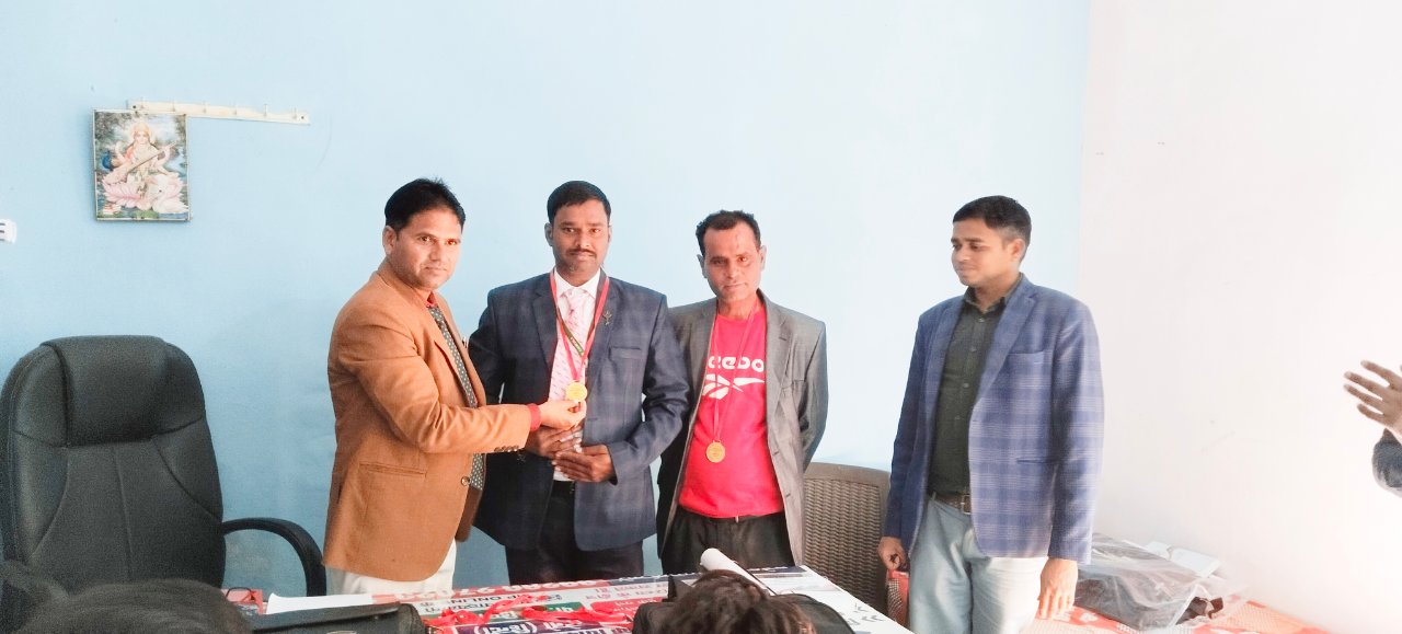 Avdhesh Tomar Patrakar Thara