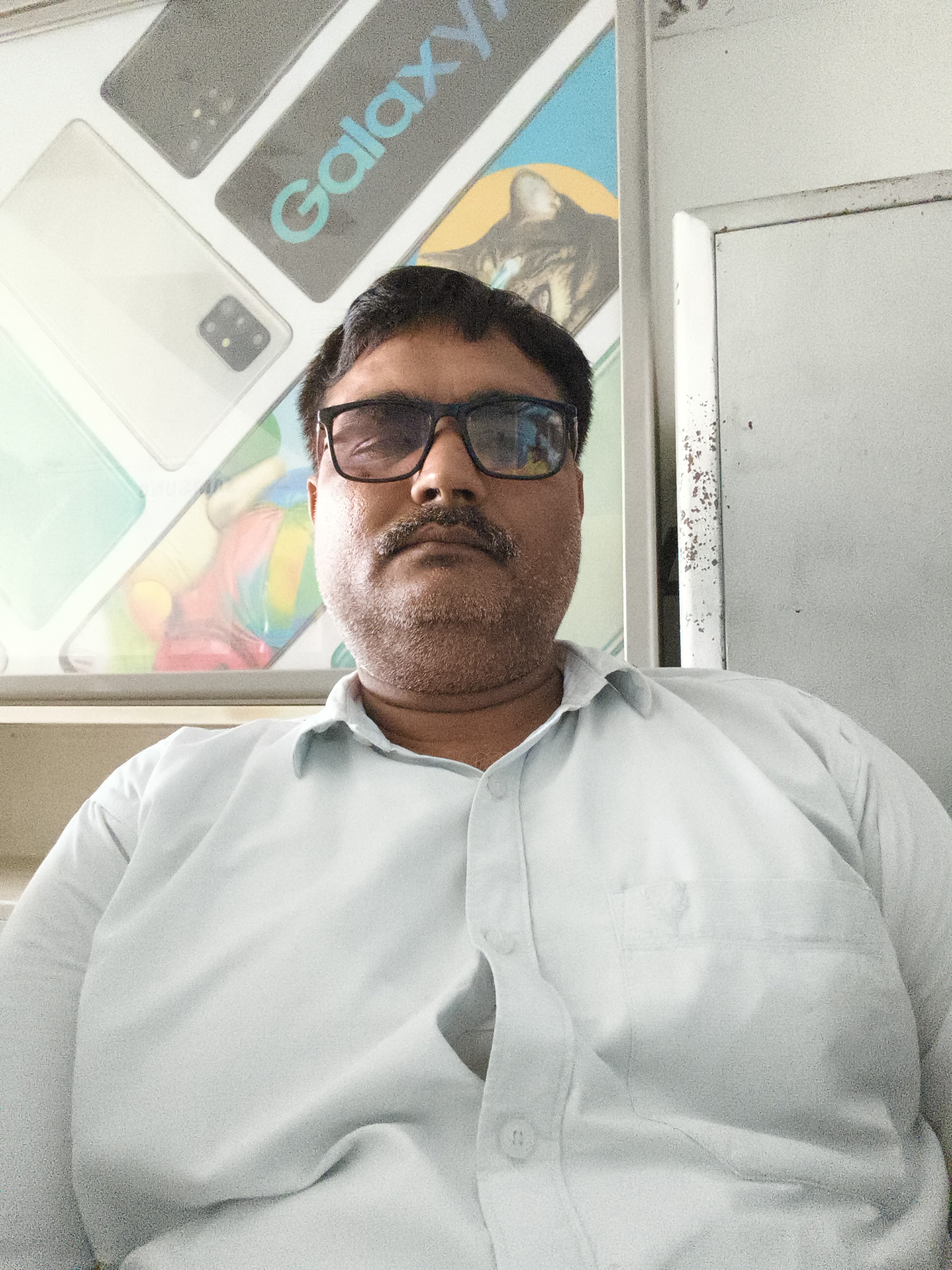 चंदन दुबे 