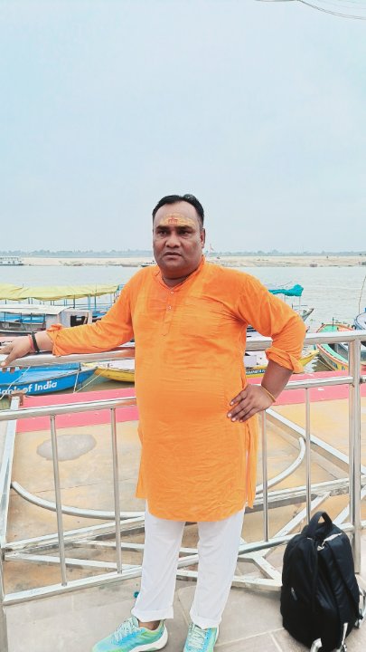 रवीन्द्र श्रीवास्तव