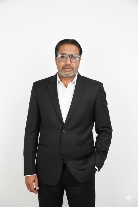 આજમ શામિયા દેશમુખ